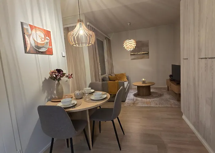 In The Center Of * רובניימי