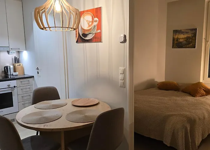 In The Center Of רובניימי